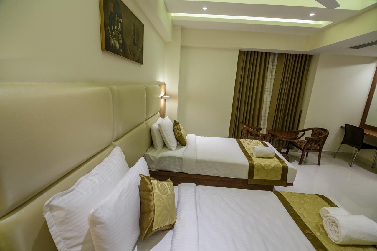 Hotel Tranquil Manipal Kültér fotó