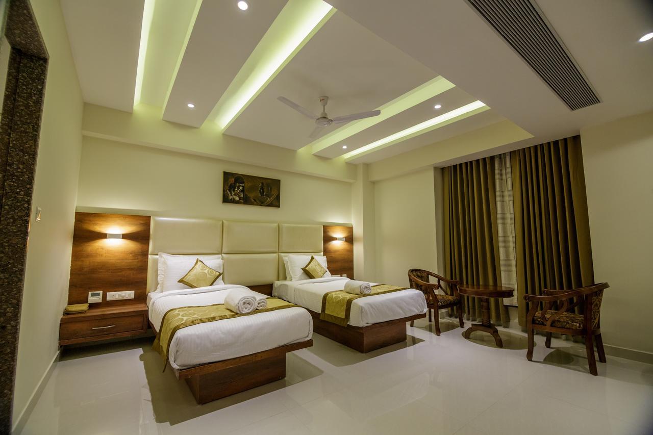 Hotel Tranquil Manipal Kültér fotó